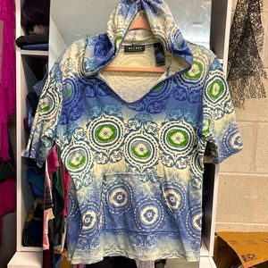 AXCESS LIZ CLAIBORNE HOODIE SHORTSLEEVED SIZE XL FRONT POCKET BLUE AND GREEN